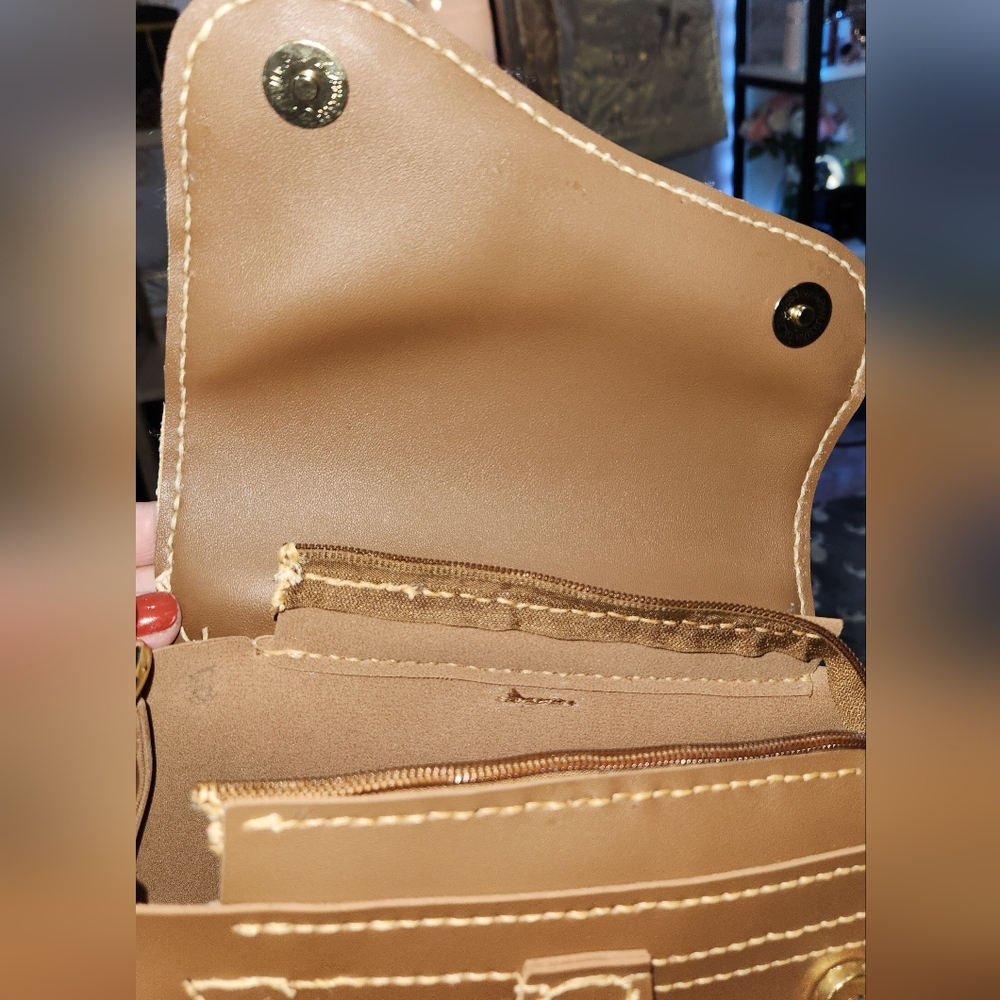 Saddleback Bag - Picture 13 of 15